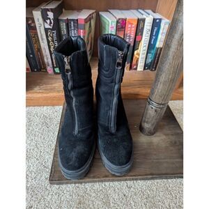 Emanuele Castro Ankle Lug Boots Black Suede And Leather Sz 40 EU 10 US